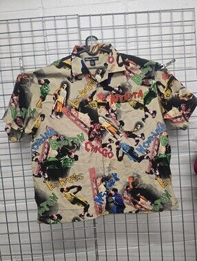 Regal Wear Mens Sports Team Logo Shirt Urban Print SIZE 2XL